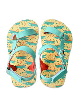 Cubs Youth boys’ sandal with a surfing croc print