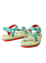 Cubs Youth boys’ sandal with a surfing croc print