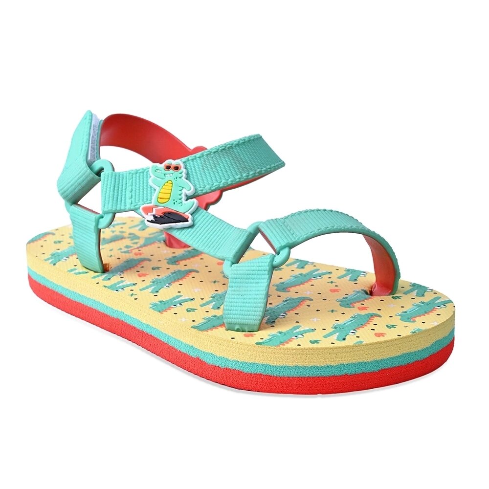 Cubs Youth boys’ sandal with a surfing croc print